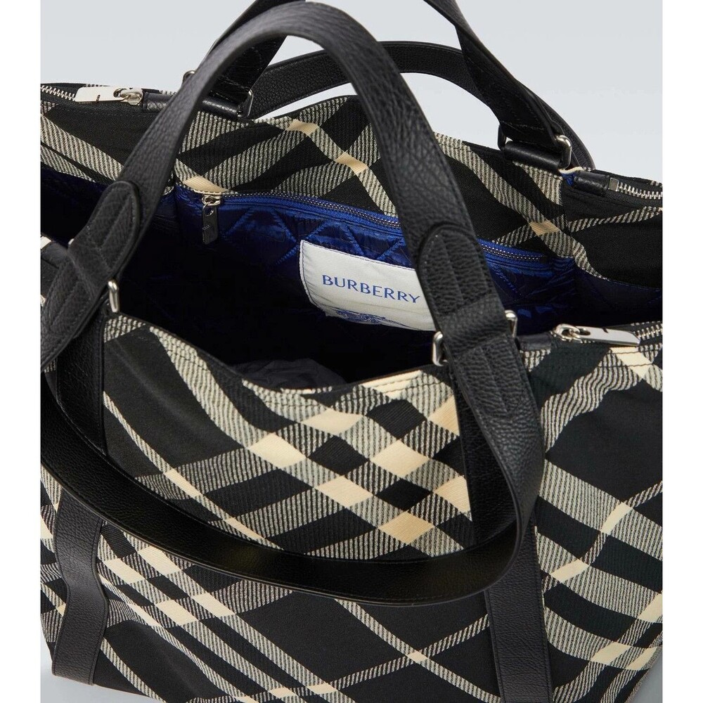 BURBERRY Field Large Check Tote Bag Black Cream Canvas Leather Trim $2290 - Picture 2 of 14